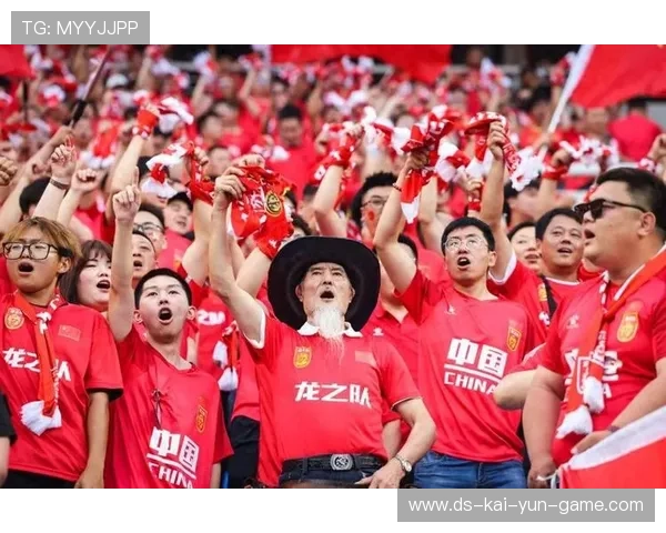 中超球队主场观众热情空前，中超 主场